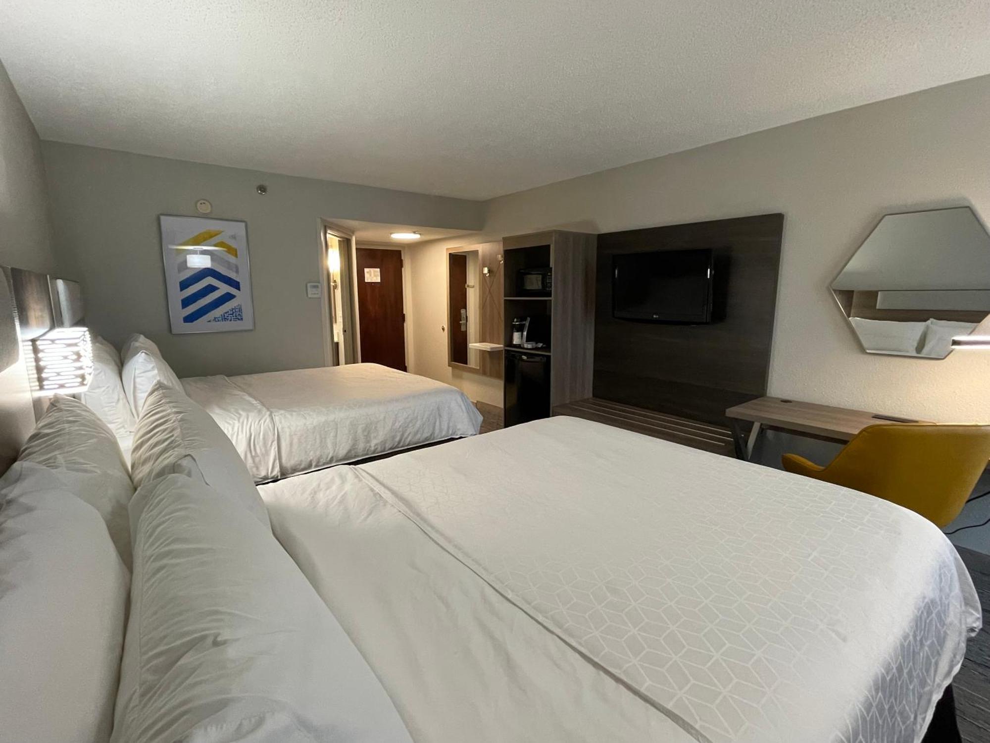 Holiday Inn Express Burlington By Ihg Exterior foto